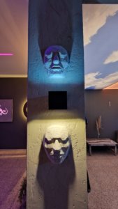 Gesichter Wandbild room concept